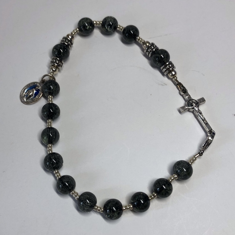 Green cracked Glass Rosary Bracelet